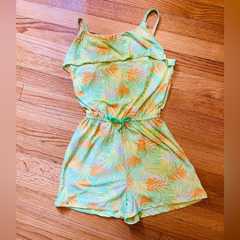 Tropical Green/Orange Romper. Size 14 Girls….Never Been Worn!!!